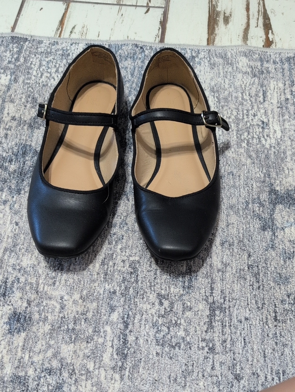 Time and Tru Black Mary Jane Flats